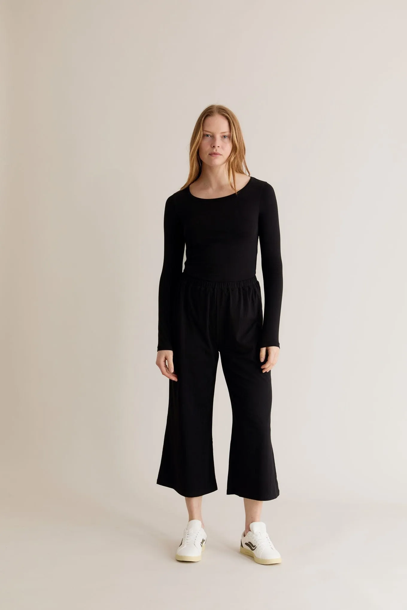 Darcey Women's Organic Cotton Top | Black