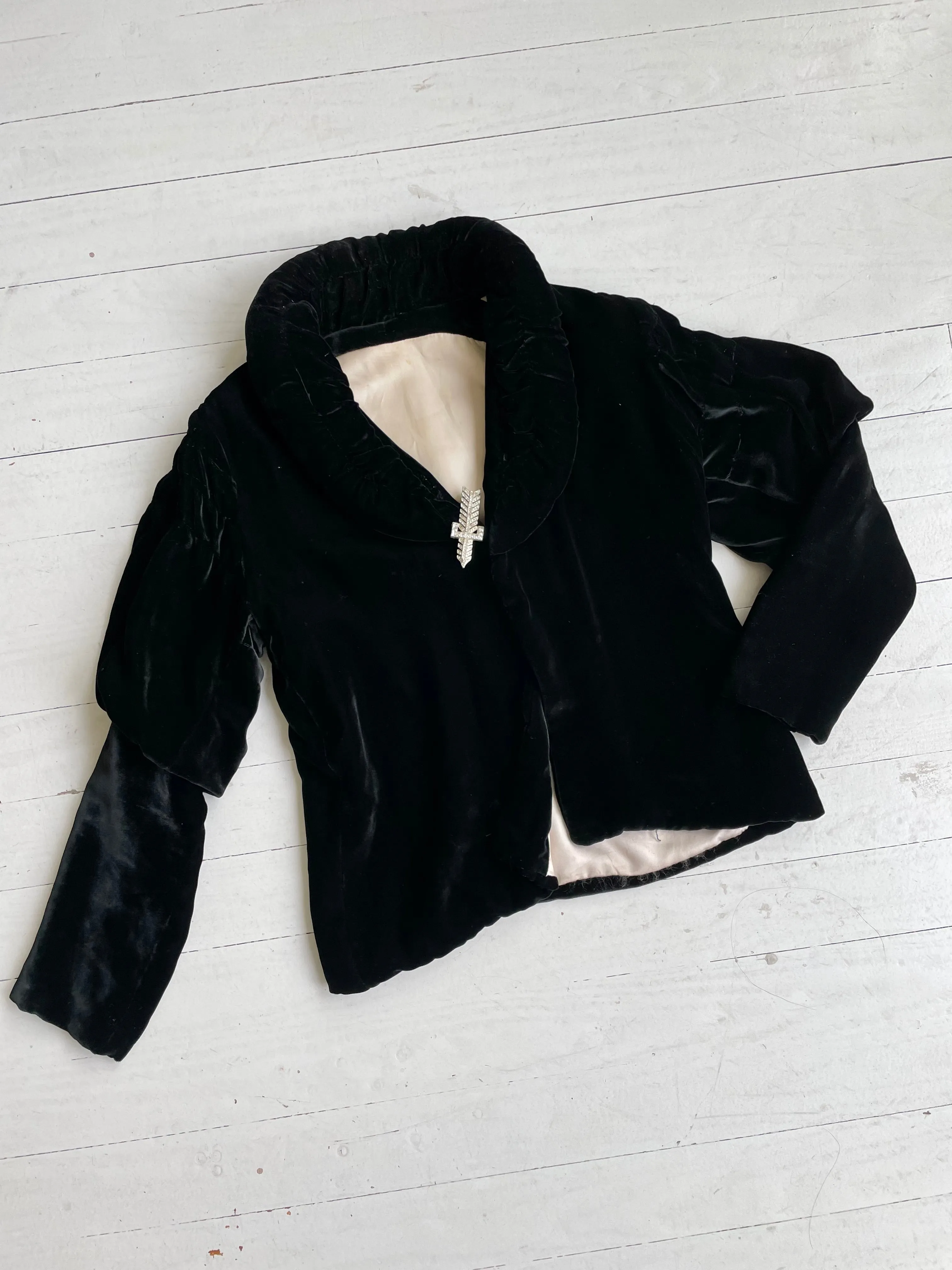 Dramma Giocoso 1930s Jacket