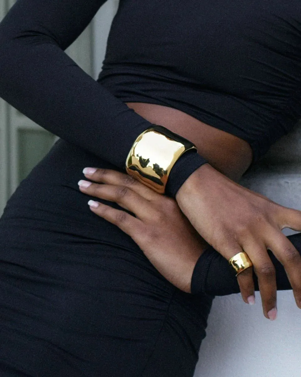Flowy Bangle