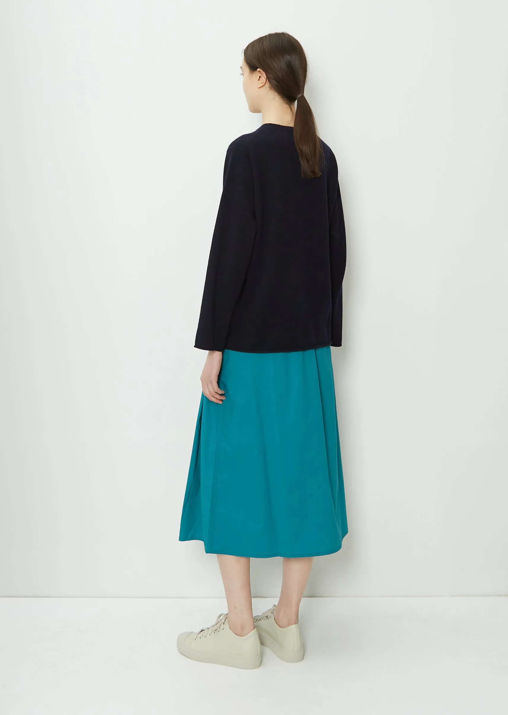 Minute C-Neck Cashmere Sweater — Midnight