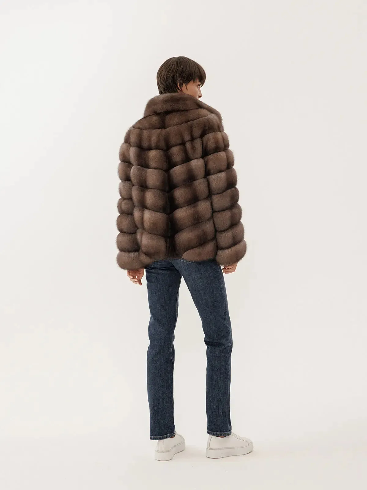 Short coat sable fur coat with stand-up collar
