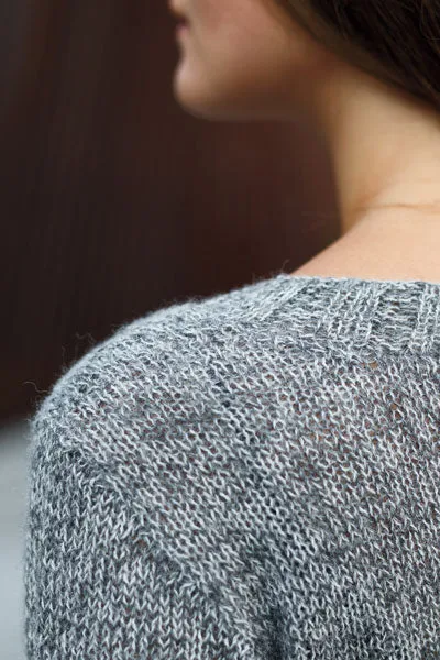 Theya Pullover