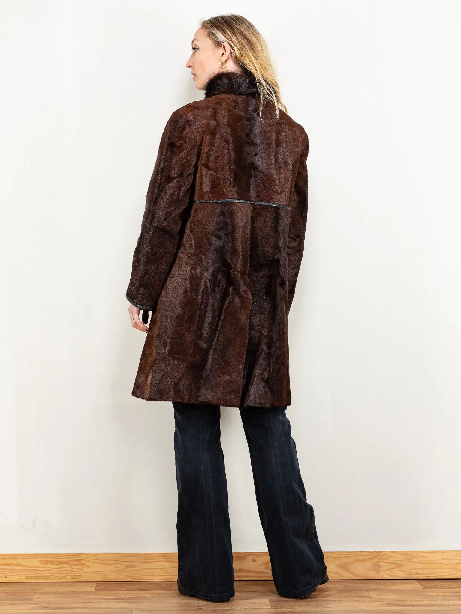 Vintage 60's Women Cows Fur Coat in Brown